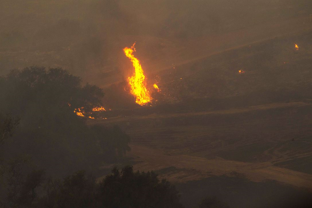 Image of a wild fire in Ventura County