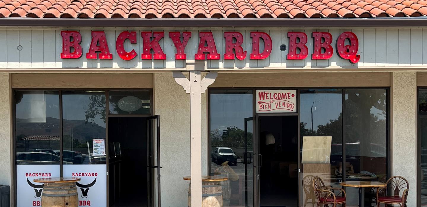 Backyard BBQ in Moorpark offers a student discount with ID card.