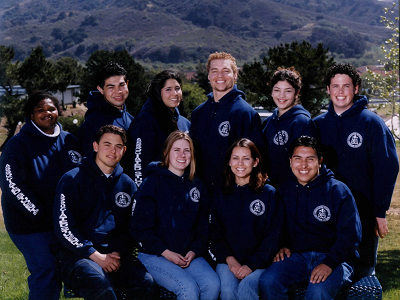 The 2001-2002 ASMC Board poses for a group photo.