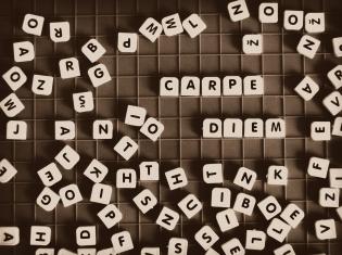 quote blocks that spell out "Carpe Diem"