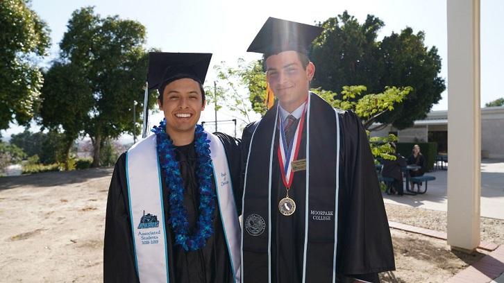 ASMC President and VCCCD Student Trustee smile for the camera.