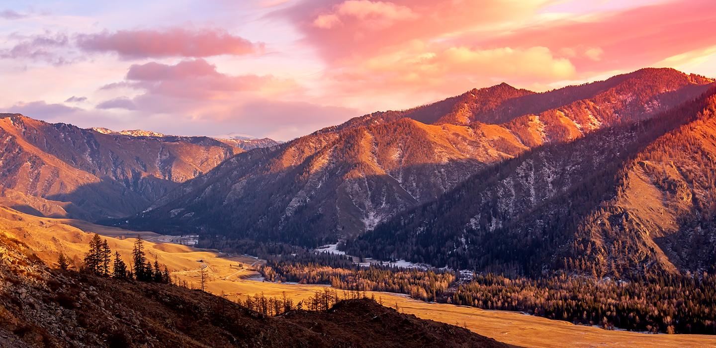 stunning view of the Sierra Mountains