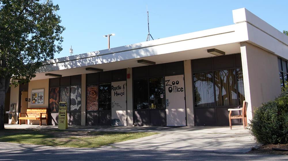 zoo staff office