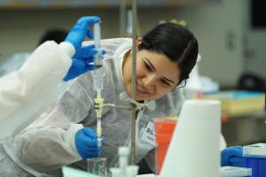 MC student does an experiment in the biotech lab